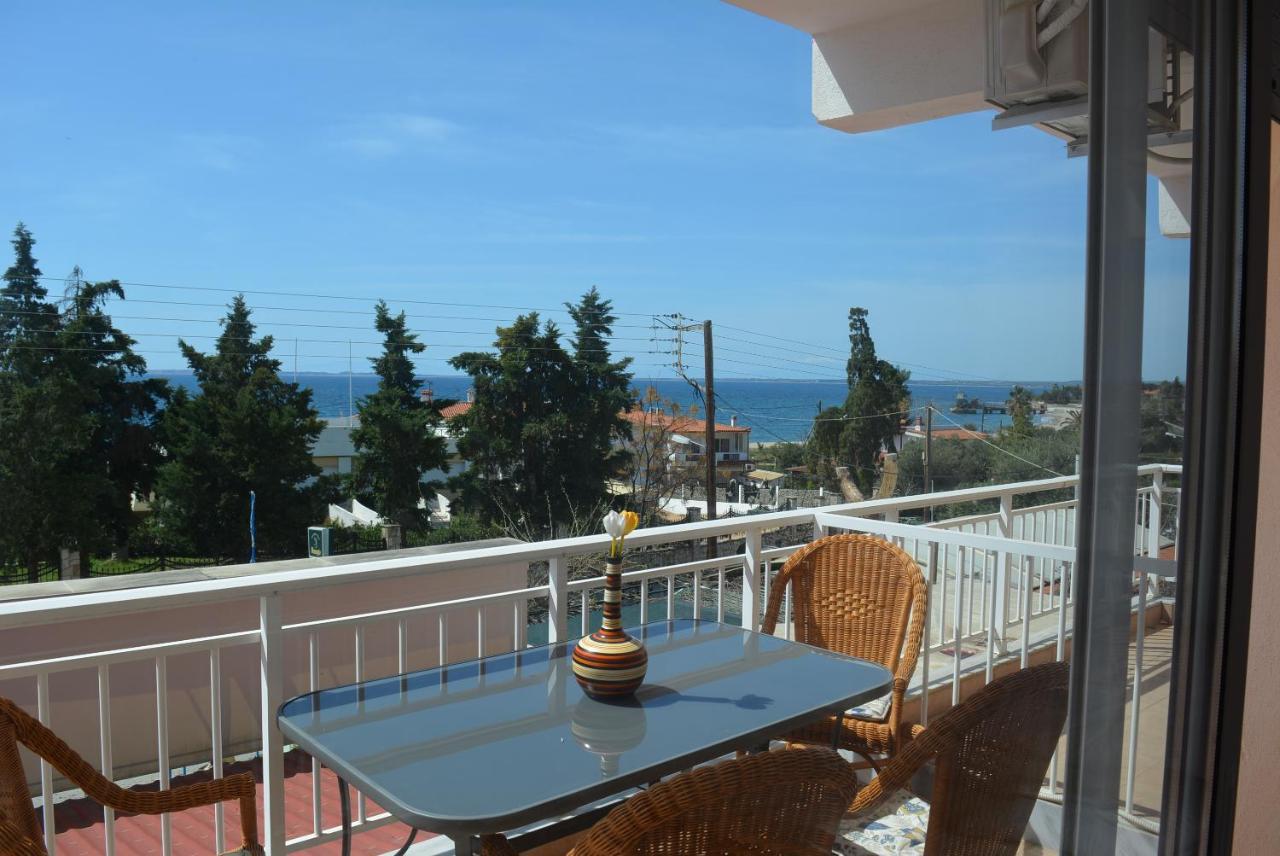Panos Apartments Gerakini Exterior foto